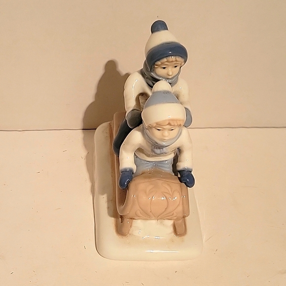 Children Sleddding Porcelain Figerine By Paul Sebastián - Picture 4 of 6